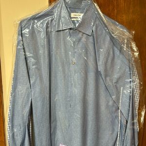 Calvin Klein button up